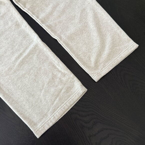 Alo Oatmeal Heather Accolade Pant - Picture 5 of 6